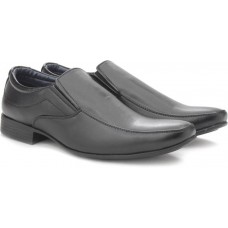 Deals, Discounts & Offers on Men Footwear - Bata I BRUSH Slip On Shoes  (Black)