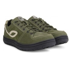 Deals, Discounts & Offers on Men - Woodland Leather Sneakers For Men(Green)