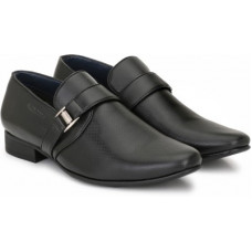 Deals, Discounts & Offers on Men - [Size 10] PROVOGUEMOCCASSIN Slip On For Men(Black)