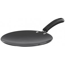 Deals, Discounts & Offers on Cookware - Amazon Brand - Solimo Hard Anodized Roti Tawa with Bakelite Handle (22cm, 3mm thickness)