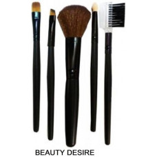 Deals, Discounts & Offers on  - BEAUTY DESIRE Makeup Brushes Pack of 5(Pack of 5)