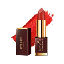 Deals, Discounts & Offers on Beauty Care - Biotique Natural Makeup Matte Diva Pout Lipstick, Scarlet Twist - 4g