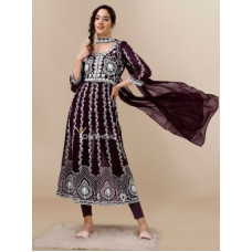 Deals, Discounts & Offers on  - YouthnicWomen Georgette Kurta Dupatta Set