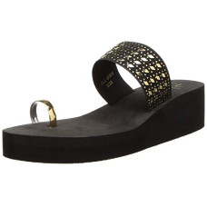 Deals, Discounts & Offers on  - Carlton London girls Cll-6001 Fashion Sandals