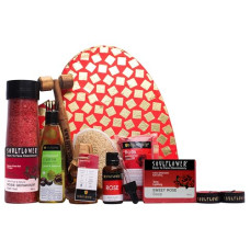 Deals, Discounts & Offers on Beauty Care - Soulflower Rose Heart Gift Set