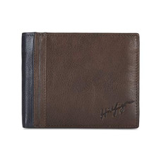 Deals and Offers on - Tommy Hilfiger Brennen Leather Global Coin Wallet Deals, Discounts & Offers on - Tommy Hilfiger Brennen Leather Global Coin Wallet