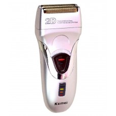 Deals, Discounts & Offers on Trimmers - Flat 55% off on Kemei Shavers Silver