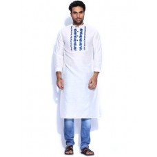 Deals, Discounts & Offers on Men Clothing - Svanik Off-White Embroidered Kurta