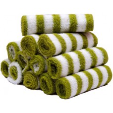 Deals, Discounts & Offers on Accessories - Skumars Love Touch Cotton Face Towel Set