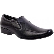 Deals, Discounts & Offers on Foot Wear - Men’s formal Shoes at more than 50% offer
