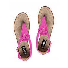 Deals, Discounts & Offers on Foot Wear - Shoe Under 499 for women.