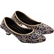 Deals, Discounts & Offers on Foot Wear - Flat 54% off on Royal Collection Heels