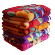 Deals, Discounts & Offers on Home Decor & Festive Needs - Flat 62% offer on Living Creation Designer Set of 5 Single Bed AC Blanket