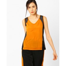 Deals, Discounts & Offers on Women Clothing - Extra 5% cashback on purchase of anything for Rs. 2500 & above