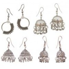 Deals, Discounts & Offers on Earings and Necklace - Earring Comb at Flat 82% off 