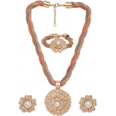 Deals, Discounts & Offers on Earings and Necklace - Jewellery Sets Under Rs.599