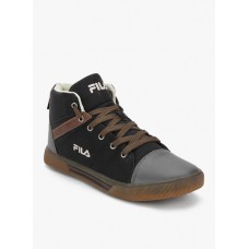 Deals, Discounts & Offers on Foot Wear - Sportswear- upto 70% offer